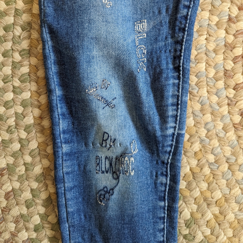 Back DG Distressed Graffiti Jeans(Jr's 7, Adult 6S) - Picture 9 of 12